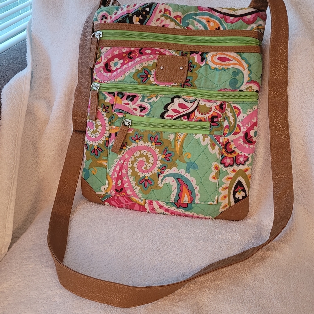 Stone Mountain Floral & Paisley Print Quilted Multicolor Crossbody Purse EUC